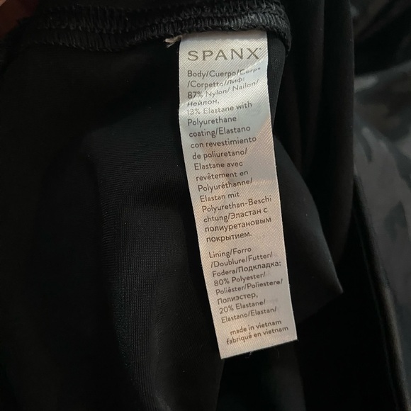 SPANX Faux Leather Camo Leggings - Picture 13 of 13